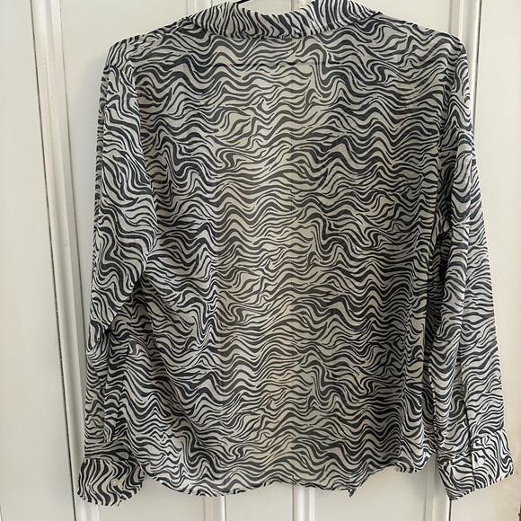 Abercrombie & Fitch zebra print see through button down blouse - Picture 2 of 3